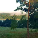 Mazurskie Wzgorze Nad Jeziorem Isag *