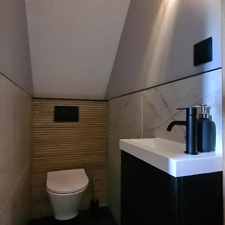 Mazurskie Wzgórze Nad Jeziorem Isąg
